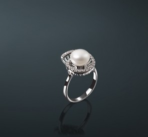 Серебряное кольцо с жемчугом к-300034: белый пресноводный жемчуг, серебро 925°